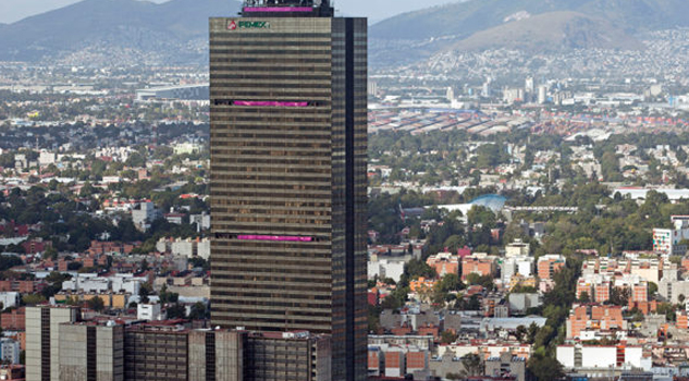 Denuncian a funcionarios de Pemex por otorgar un convenio inhabilitado Denuncian a funcionarios de Pemex por otorgar un convenio inhabilitado
