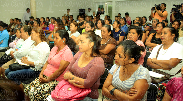 Desdeñan alerta de violencia de género Desdeñan alerta de violencia de género
