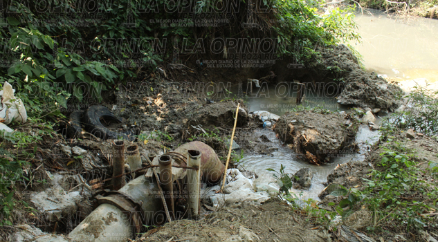 Dos días sin agua usuarios de CAEV Dos dias sin agua usuarios de CAEV