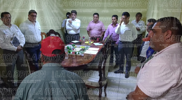 Dos semanas y nada de arreglo con Pemex Dos semanas y nada de arreglo con Pemex
