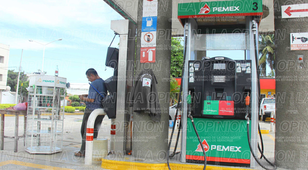 Gastan más, ganan menos Gastan más, ganan menos