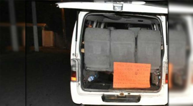 Hallan camioneta con 11 cuerpos en Boca del Río Hallan camioneta con 11 cuerpos en Boca del Río