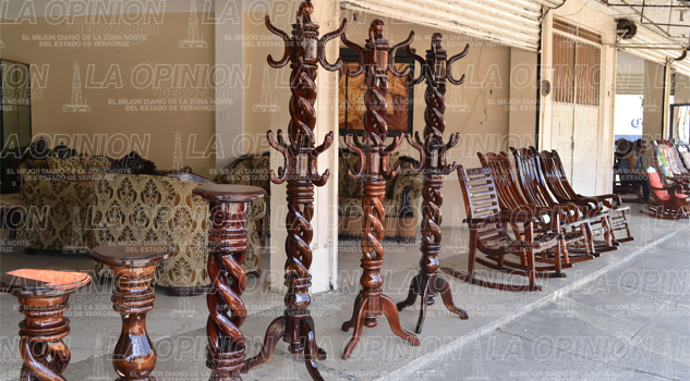 Imparable tala de cedros Imparable tala de cedros