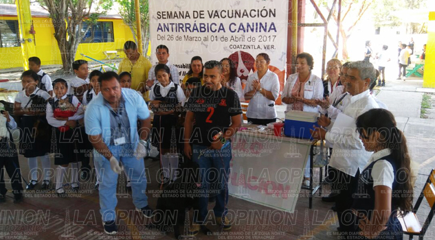 Inauguran la campaña de vacunación antirrábica canina Inauguran la campaña de vacunación antirrábica canina