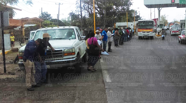 Justicia piden desplazados del Guayabo Justicia piden desplazados del Guayabo