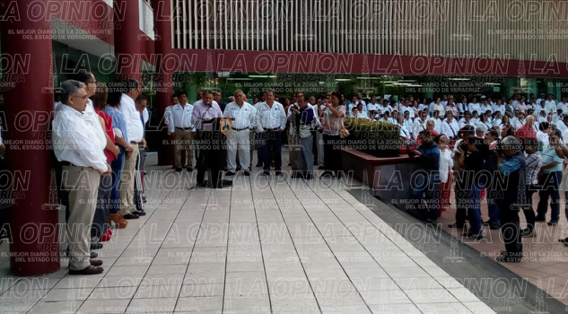 Le cumplen al sector educativo Le cumplen al sector educativo