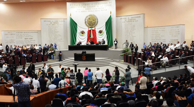 Diputados del PAN y PRD proponen moratoria de pagos Moratoria de pagos