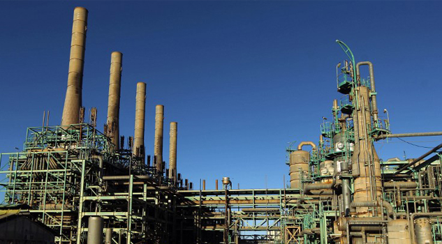 Preocupa caída del precio del petróleo y creciente uso de deuda por parte del gobierno Preocupa caída del precio del petróleo y creciente uso de deuda por parte del gobierno