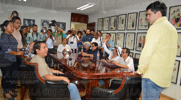 Repudian atentado; periodistas alzan la voz Repudian atentado; periodistas alzan la voz