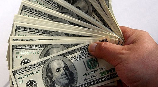 Retrocede el dólar 0.42 por ciento Retrocede el dólar 0