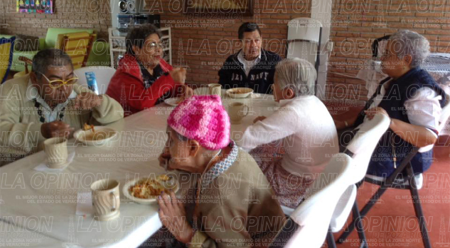 Reubican a adultos mayores Reubican a adultos mayores