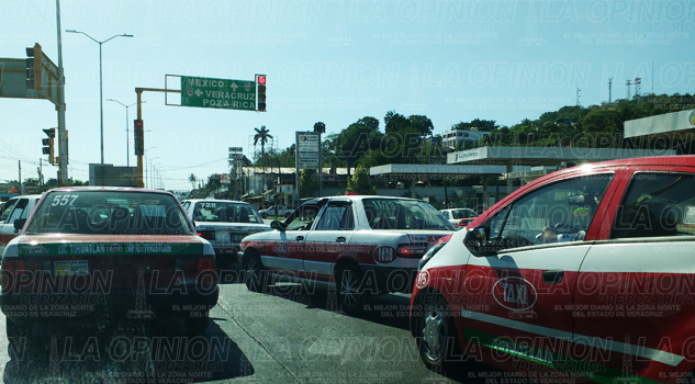 Taxistas, mal y de malas Taxistas, mal y de malas