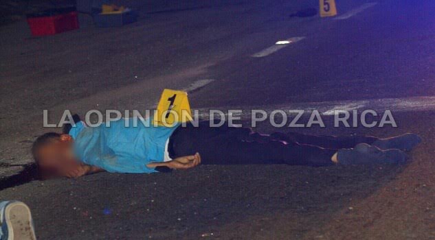 Muere atropellado en carretera