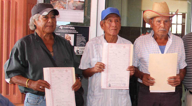 Apoya DIF a los adultos mayores Apoya DIF a los adultos mayores