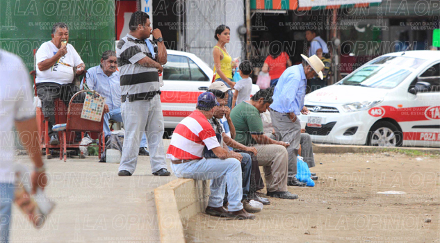 Aumentan despidos; cierran negocios Aumentan despidos; cierran negocios