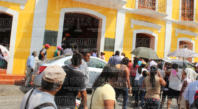 Manifestación en el Ayuntamiento Manifestación en el Ayuntamiento