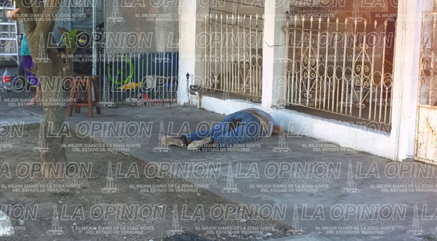 Asesinan a tres hombres en un taller de motocicletas Matan a tres hombre en un taller de motocicletas