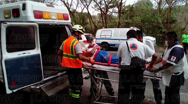 Accidente en la carretera federal 180 Mujer Lesionada Accidente Carretera Federal