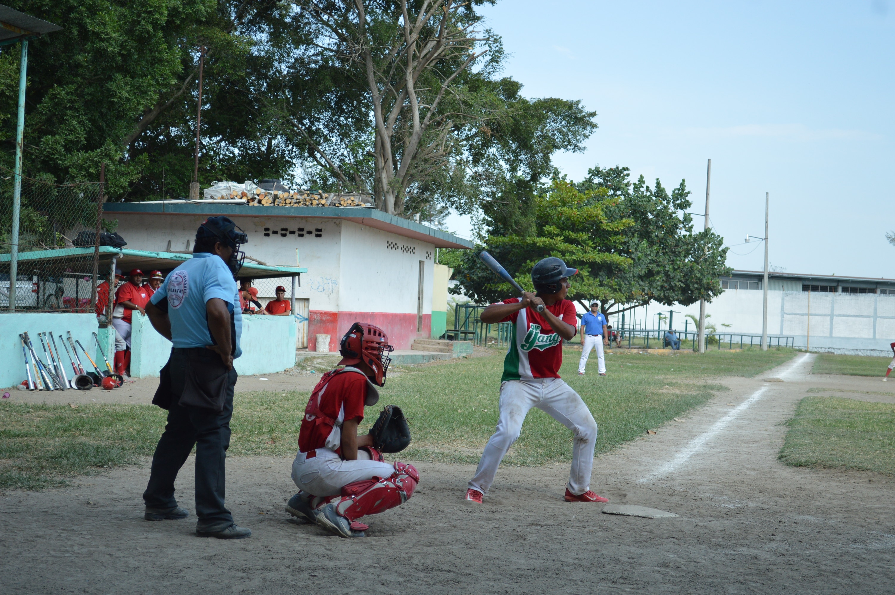 YANGA remonta y va al Nacional