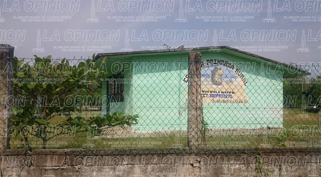 Sin clases desde hace un mes Sin clases desde hace un mes