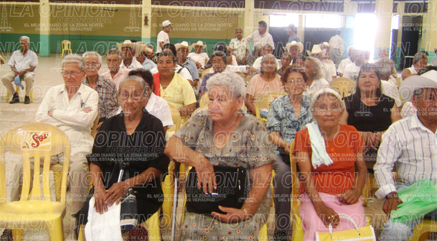 Suspenderán apoyos a abuelitos ausentes Suspenderán apoyos a abuelitos ausentes