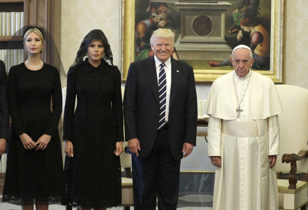 Y así el rostro del Papa tras la visita de Trump