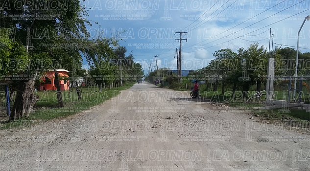 Agobiados por fallas de CFE Agobiados por fallas de CFE