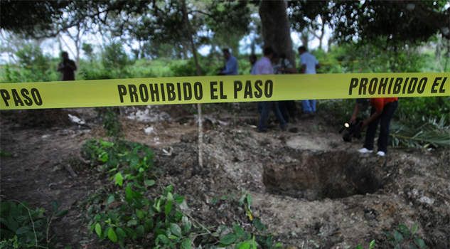 Buscan cuerpos en fosas Buscan cuerpos en fosas