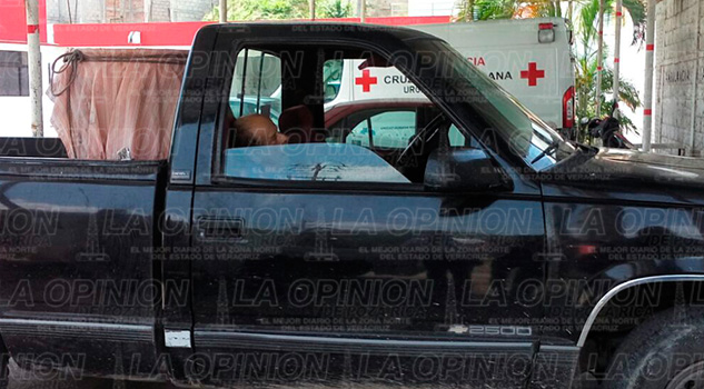 Muere campesino dentro de su camioneta Campesino Fallece Camioneta Tuxpan