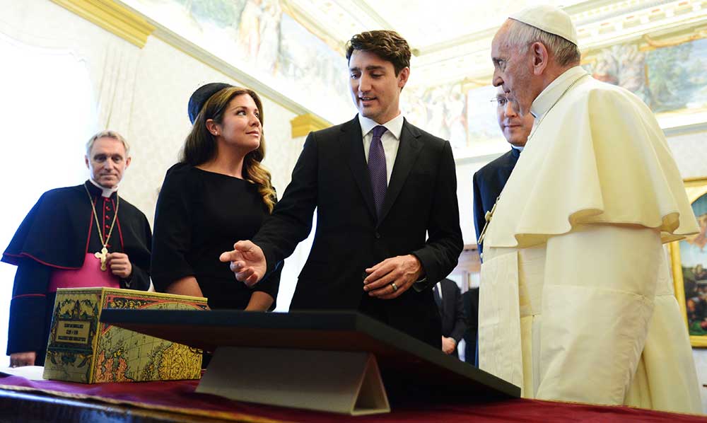 El Papa recibió por primera vez al jefe del Gobierno canadiense El Papa recibió por primera vez al jefe del Gobierno canadiense