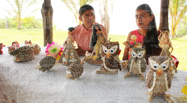 El mar aporta insumos a los artesanos El mar aporta insumos a los artesanos