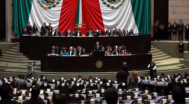 Frenan en Congreso iniciativas Frenan en Congreso iniciativas