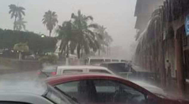 Fuerte tromba azotó en Huejutla Fuerte tromba azotó en Huejutla