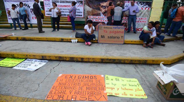 No les pagan a maestros No les pagan a maestros