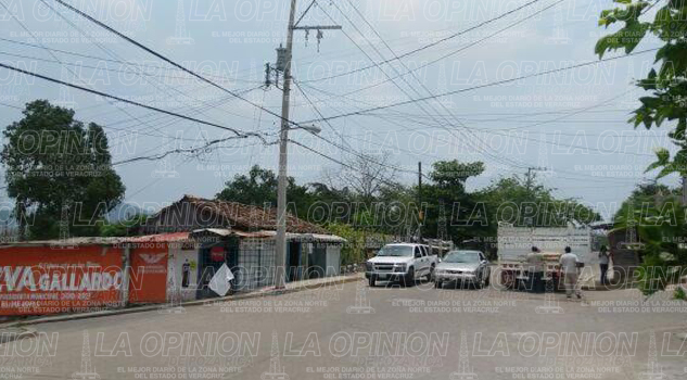 Regulariza la CFE servicio a familias Regulariza la CFE servicio a familias