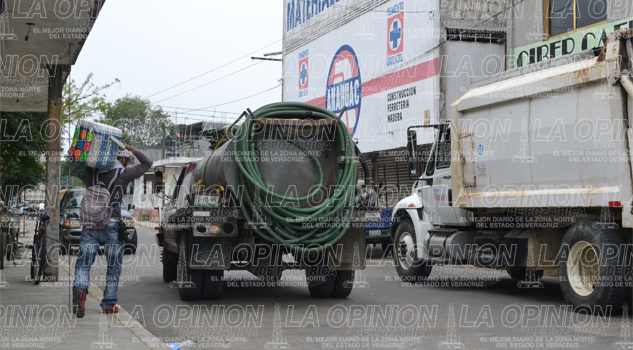 Roban pipa de agua Roban pipa de agua