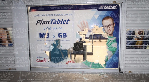 Saquean centro de atención a clientes de Telcel Saquean centro de atención a clientes de Telcel