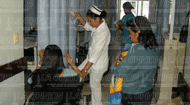 Son madres desde muy corta edad Son madres desde muy corta edad