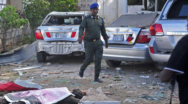 17 muertos por atentado con coche bomba en Mogadiscio 17 muertos por atentado con coche bomba en Mogadiscio