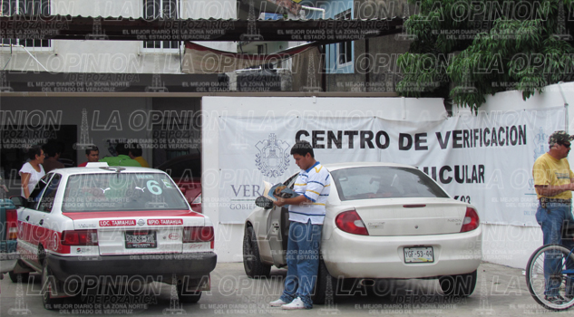 ¡Abarrotaron verificentros! Abarrotaron verificentros