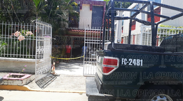 Arrojó sangre por la boca y murió Arrojó sangre por la boca y murió