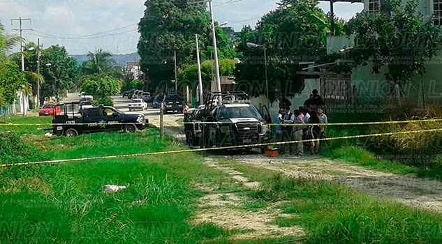 La asesinan de un balazo en la cabeza Asesinan Balazo Cabeza Mujer