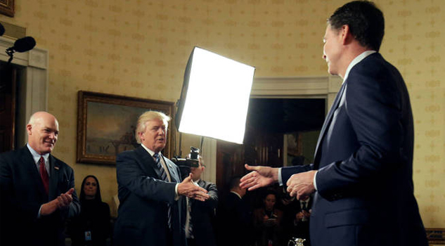 Comey documentó sus encuentros con Trump Comey documentó sus encuentros con Trump