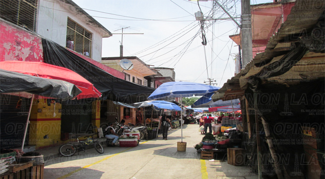 Despejan a medias la calle Pípila Despejan a medias la calle Pípila
