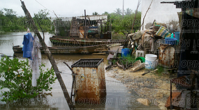 Alerta por temporada de huracanes En alerta por temporada de huracanes