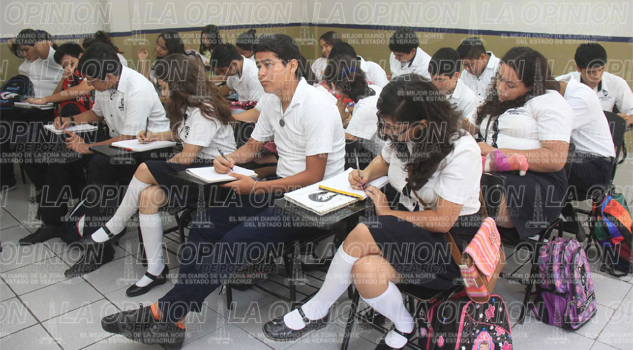 En picada, matrícula de universidades privadas En picada, matrícula de universidades privadas