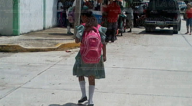 Esperan economizar en las graduaciones Esperan economizar en las graduaciones