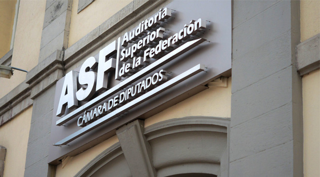 Federación ahorca a Veracruz Federación ahorca a Veracruz