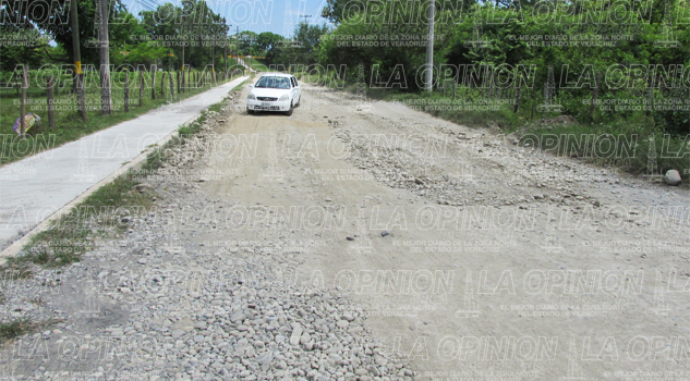 Intransitable el camino al río Pantepec Intransitables el camino al río Pantepec