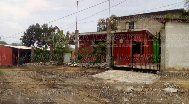 Madre e hijo privados de su libertad Madre e hijo privados de su libertad